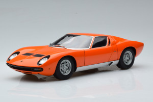 74542  Lamborghini Miura SV Orange AUTOart 1/18
