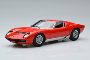 74543  Lamborghini Miura SV Red AUTOart 1/18