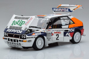 08348J  Lancia Delta HF Integrale Evoluzione n2 C Sainz Tour de Corse 1993 Kyosho 1/18 2