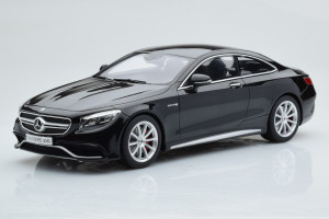 ZM041  Mercedes S63 C222 AMG Coupe Black GT Spirit 1/18