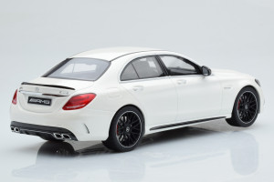 B66960370  Mercedes C63s W205 AMG Sedan White GT Spirit 1/18 2