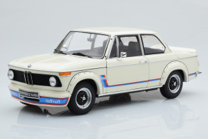 08544W  BMW 2002 Turbo Kyosho 1/18