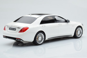 B66960371  Mercedes S65 W222 AMG Sedan White GT Spirit 1/18 2