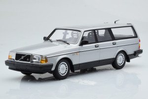 155171416  Volvo 240 GL Break Silver Minichamps 1/18
