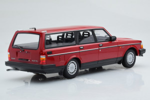 155171411  Volvo 240 GL Break Red Minichamps 1/18 2