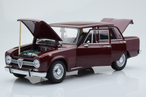 180120906  Alfa Romeo Giulia 1300 Dark Red Minichamps 1/18 2