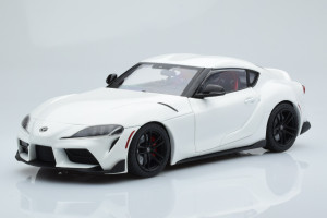 S1809002  Toyota GR Supra White Solido 1/18