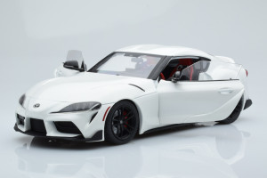 S1809002  Toyota GR Supra White Solido 1/18 2