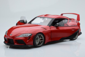 S1809001  Toyota GR Supra Street Fighter Red Solido 1/18 2