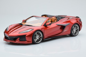 GT402  Chevrolet Corvette C8 Z06 Cabrio Red Mist GT Spirit 1/18