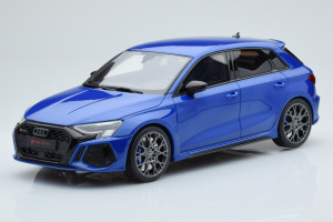 GT884  Audi RS3 Sportback Performance Edition Nagaro Blue GT Spirit 1/18
