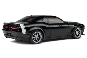 S1805709  Dodge Challenger SRT Hellcar Redeye Widebody Black Ghost Solido 1/18 2