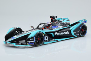 114180020  Formula E Season 5 Panasonic Jaguar Racing M Evans Minichamps 1/18