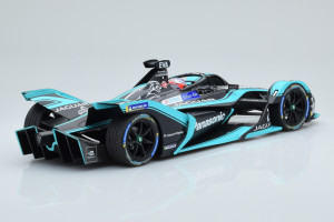 114180020  Formula E Season 5 Panasonic Jaguar Racing M Evans Minichamps 1/18 2