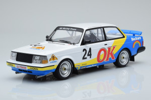 18RMC105A  Volvo 240 Turbo Beckers n24 P G Andersson Nurburgring 1985 IXO 1/18