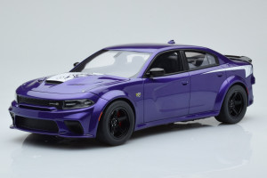 GT895  Dodge Charger Super Bee Purple GT Spirit 1/18