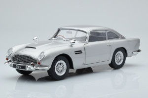 S1807101  Aston Martin DBS Grey Solido 1/18