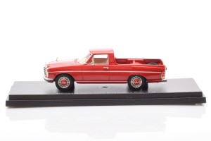 BOS43430  Mercedes 220D Binz Pickup Argentina Red BOS 1/43