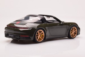 GT438  Porsche 911 992 Targa 4S Olive Green GT Spirit 1/18 2