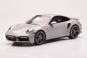 GT431  Porsche 911 992 Turbo S Crayon Grey GT Spirit 1/18