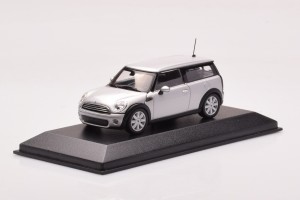 Mini Clubman Cooper S Silver Rear Hedlights Covered Minichamps 1/43 2