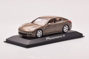 WAP02000319  Porsche Panamera 4 Beige Metallic Minichamps 1/43 2