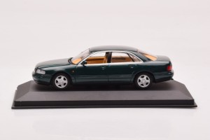 Audi A8 D2 Green Individual Minichamps 1/43