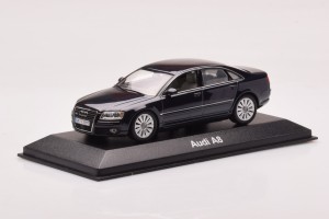 Audi A8 D3 Black Minichamps 1/43 2