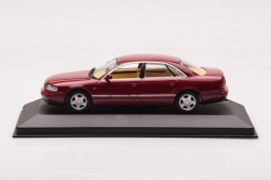 430013002  Audi A8 D2 Ruby Red Metallic Minichamps 1/43