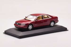 430013002  Audi A8 D2 Ruby Red Metallic Minichamps 1/43 2