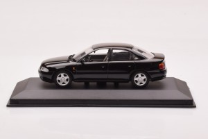 15004  Audi A4 B5 Black Minichamps 1/43