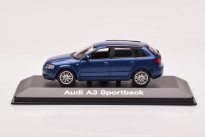 5010403033  Audi A3 8PA Sportback Mauritius Blue Minichamps 1/43