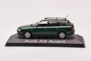 5010106213  Audi A6 C5 Avant Green Minichamps 1/43