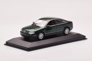 132093  Audi A6 C5 Sedan Green Metallic Minichamps 1/43 2