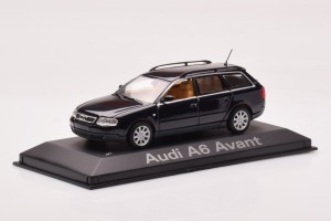 5019806233  Audi A6 C5 Avant Blue Metallic Minichamps 1/43 2