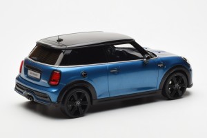 OT982  Mini Cooper S Island Blue Otto 1/18 2