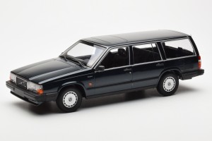155171771  Volvo 740 GL Break Dark Green Metallic Minichamps 1/18