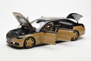 820124  Mercedes Maybach S680 Obsidian Black Sand Almost Real 1/18 2