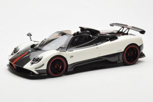 850611001  Pagani Zonda Cinque Roadster Bianco Benny Almost Real 1/18