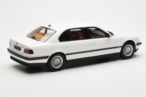 OT836  BMW 750iL E38 Asia Exclusive White Otto 1/18 2
