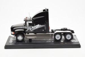 TR179  Ford Aeromax Black IXO 1/43