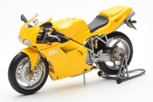 122120001  Ducati 996 Street Version Biposto Yellow Minichamps 1/12 2