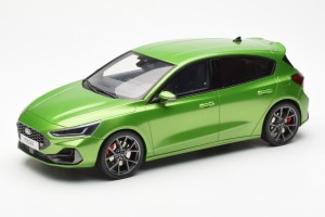 OT450  Ford Focus MK5 ST Phase 2 Mean Green Otto 1/18