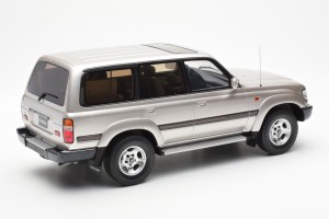 OT438  Toyota Land Cruiser HDJ80 Beige Metallic Otto 1/18 2