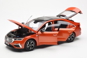 ZMR000006ORA  Skoda Octavia PRO Orange FAW 1/18 2