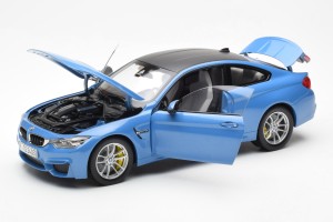 PA-97102  BMW M4 F82 Coupe Yas Marina Blue Paragon 1/18 2