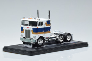 TR078  Peterbilt 352 H White IXO 1/43